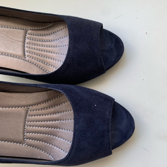 Peep toe pumps - Picture 4 of 5